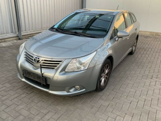 ekonomisks svaigs toyota avensis 1mw