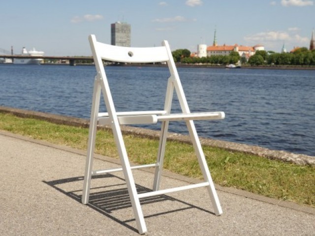 balts saliekams koka kresls 240