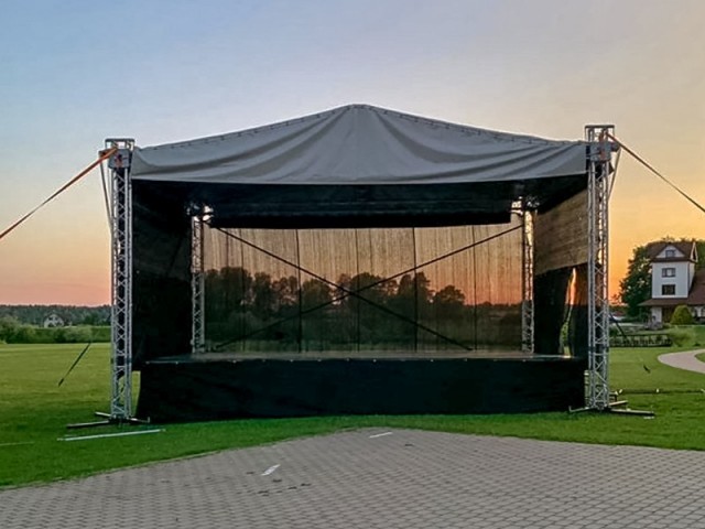 videja pasakumu skatuve 6x8 m komplekts 262