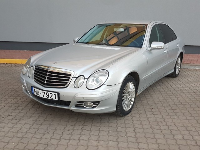 mercedes benz e220 1o0