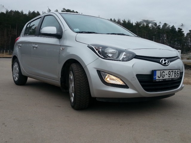 hyundai i20 2dg