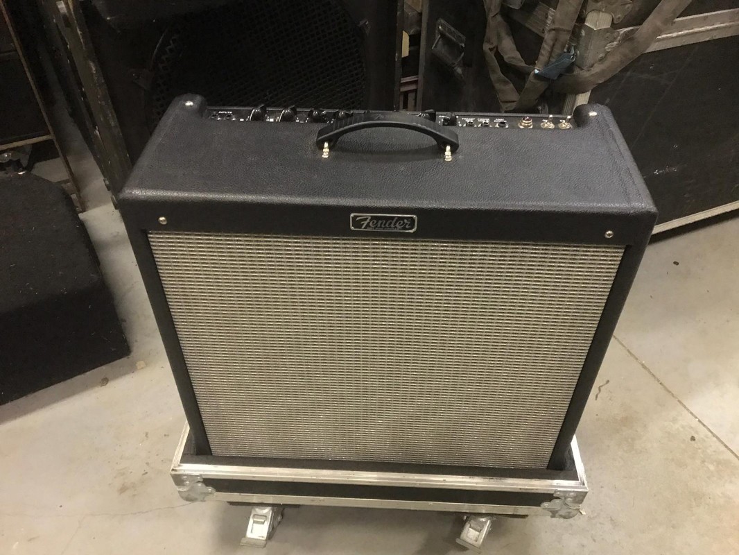 Ģitāras kombis Fender DeVille 410