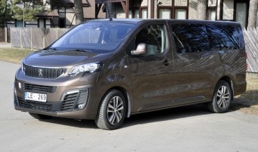 Peugeot Traveller / 2.0 / AT /2018