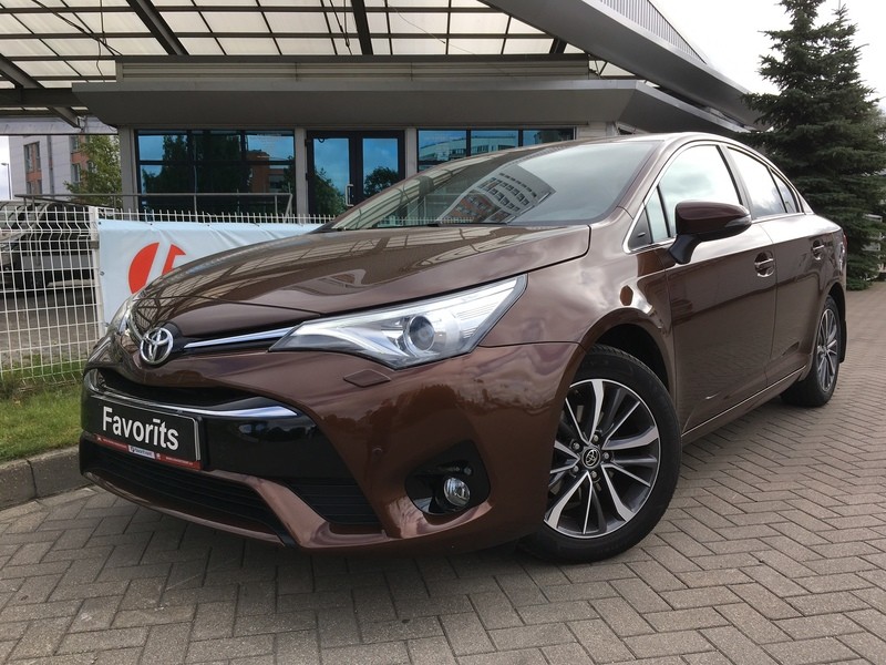 Toyota Avensis 2017, 1.8B A/T 6.1l/100km