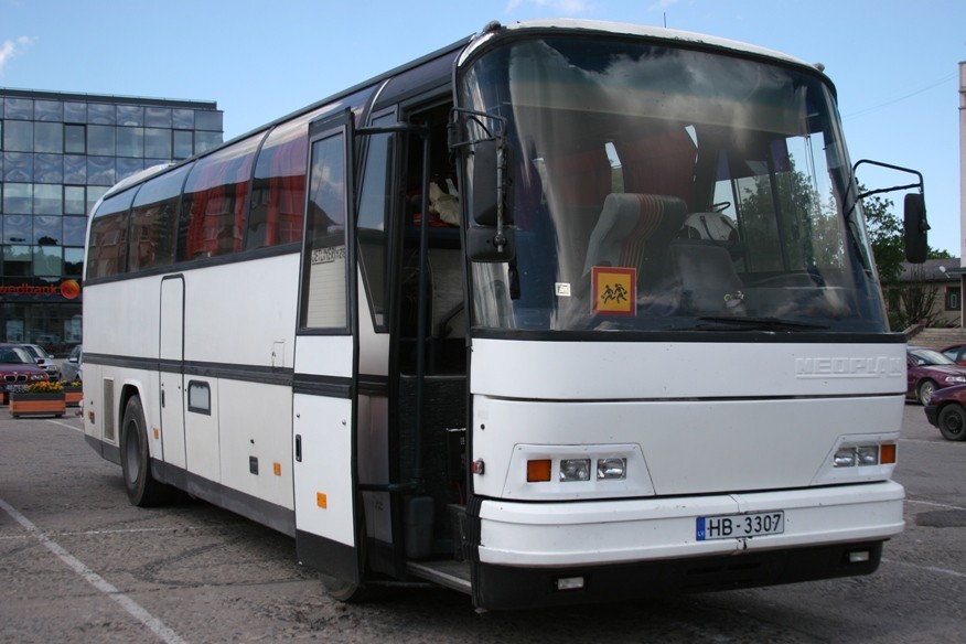 NEOPLAN autobusa noma (38  vietas)