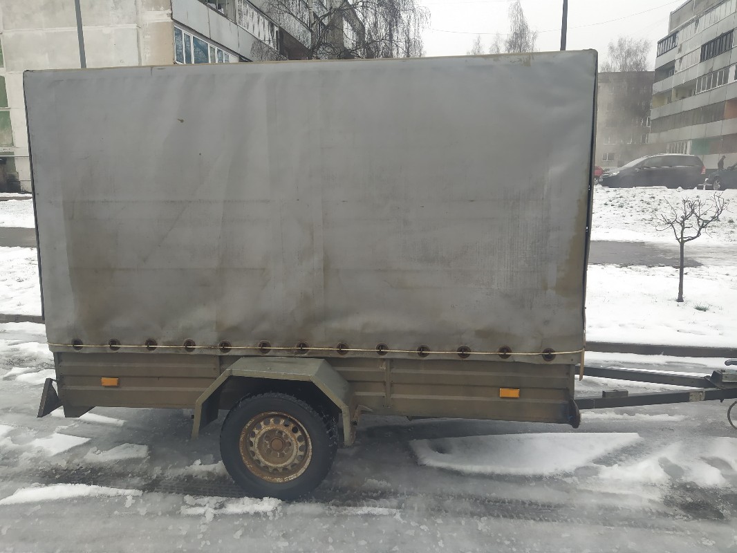 Piekabes (ar tenta) noma