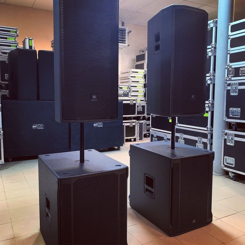 6KW VIDĒJU PASĀKUMU SKAĻRUŅU KOMPLEKTS