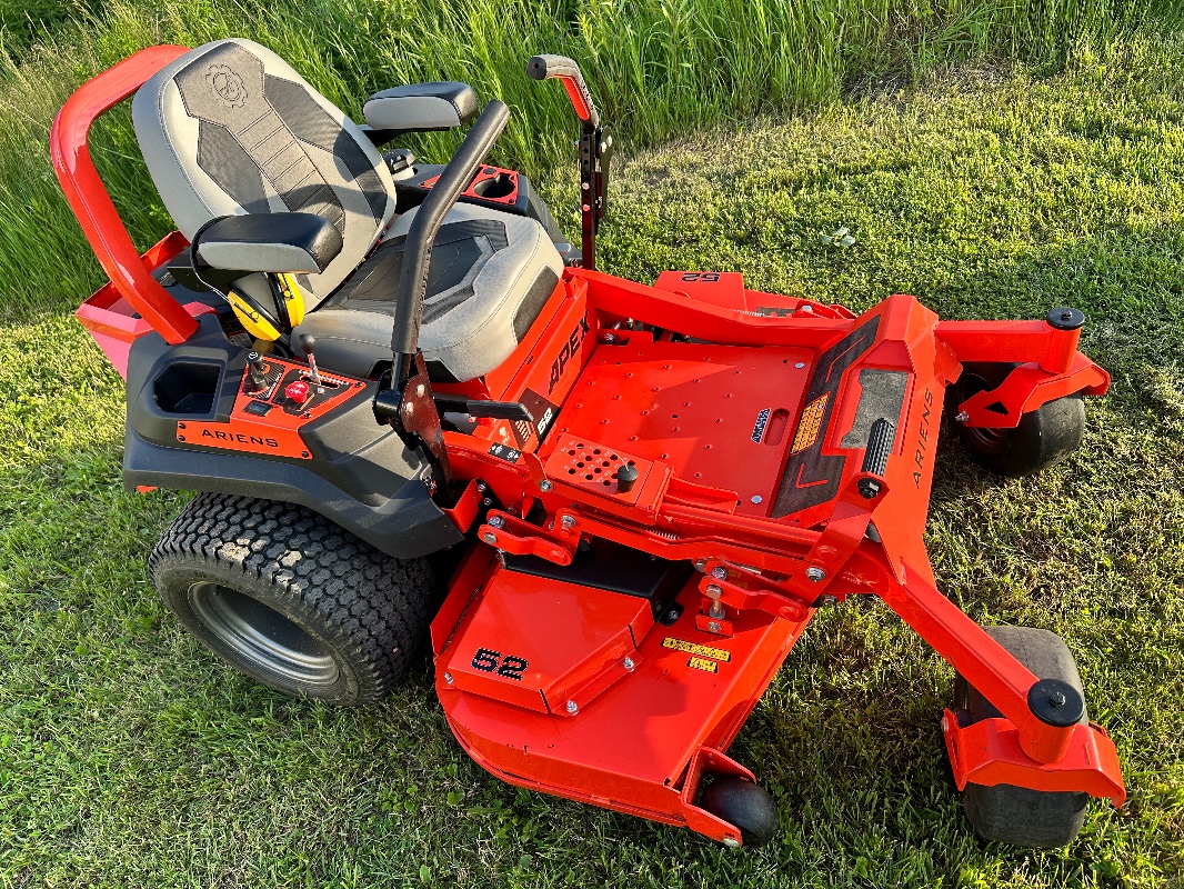 Ariens Apex 52 zāles pļāvējs