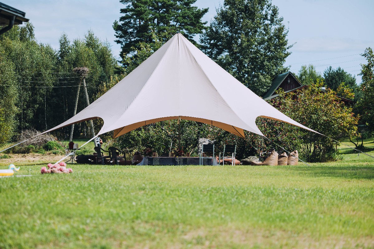 Zvaigznes telts / 50 m² / krēmkrāsa